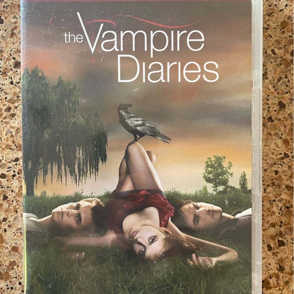 The Vampire Diaries The First Season DVD